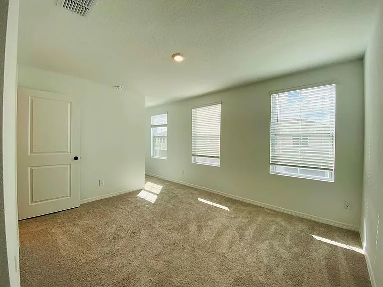 841 Benoi Dr — Photo 11
