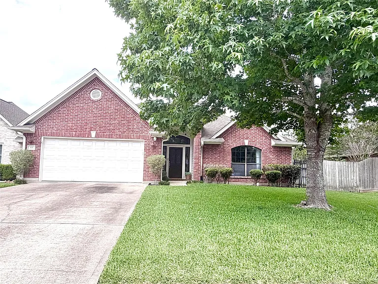 301 Friends Knoll Ln — Photo 19