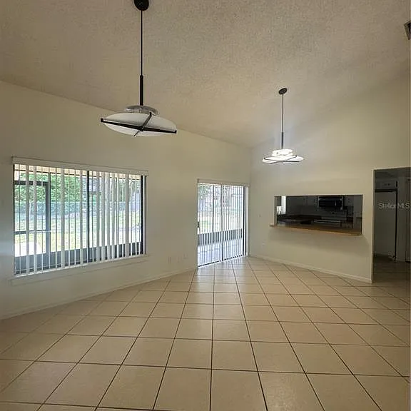 2329 Pine Tree Ct — Photo 11