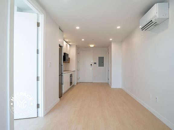 4th image of 280 Meeker Ave #803