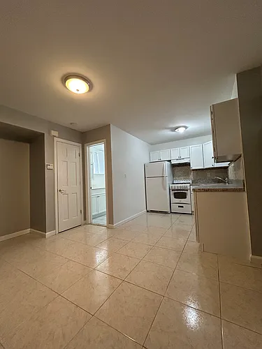 364 Simonson Ave #1A Photo 1
