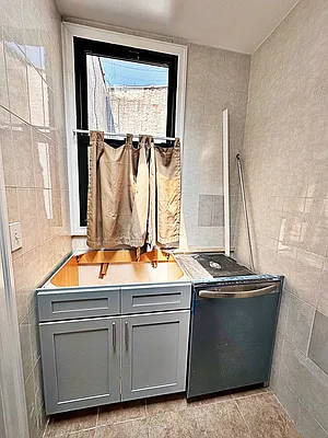 Rented by Brooklyn Property Group LLC | media 7