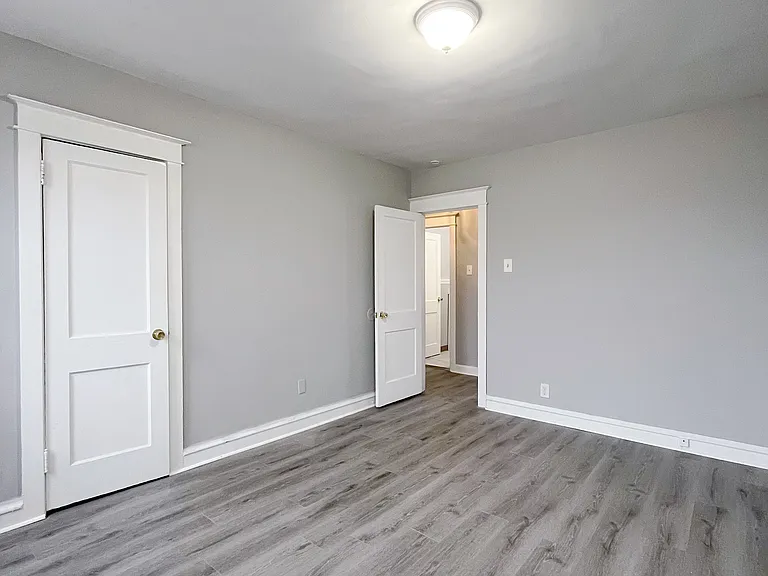 4717 Vista St — Photo 9