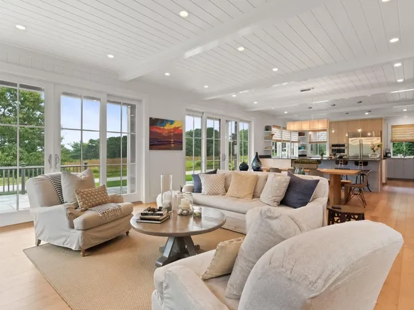 10 Parsonage Way, Sandwich, MA 02563