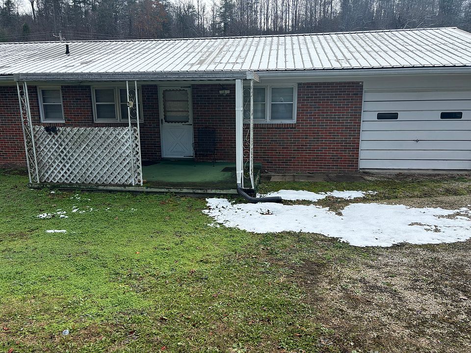 2nd image of 500 Main St