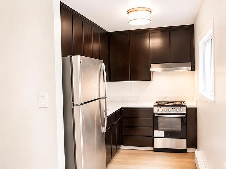 1511 Gough St — Photo 10