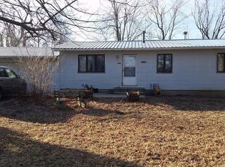 120 E Main St, Dwight, KS 66849