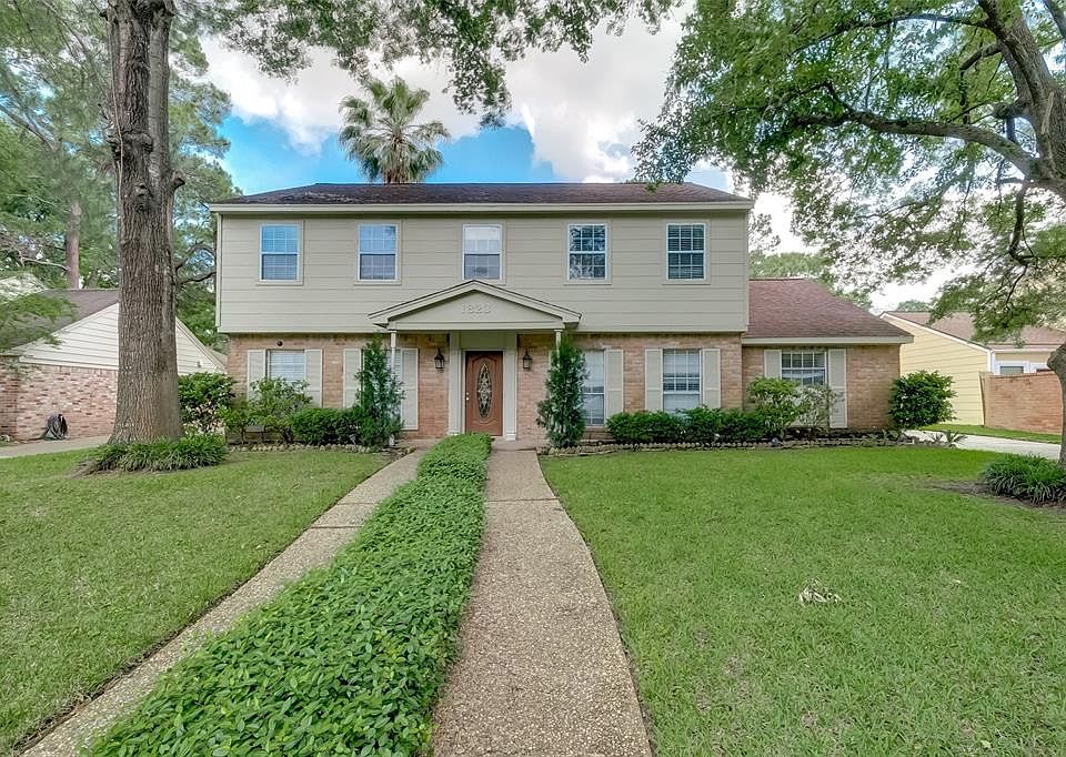 1st image of 1823 Roanwood Dr