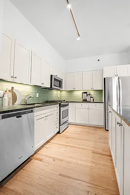 Sold by Bohemia Realty Group | media 4