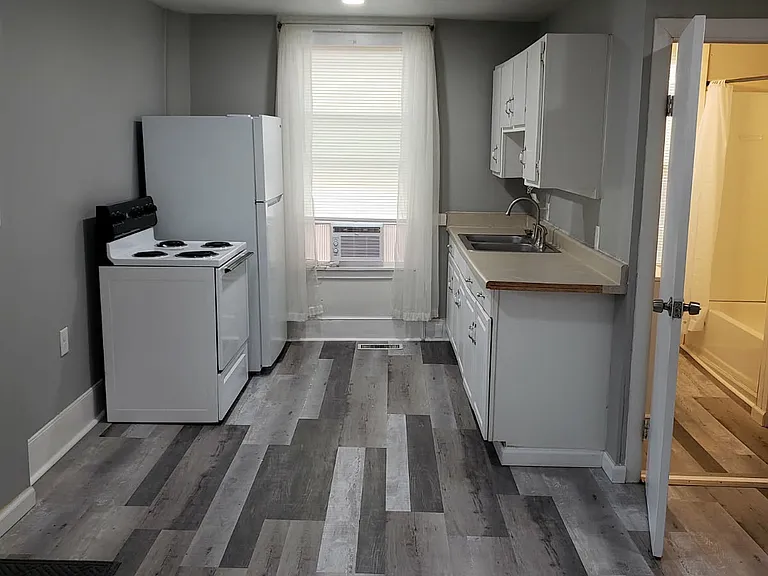 8500 Leray St #B — Photo 1