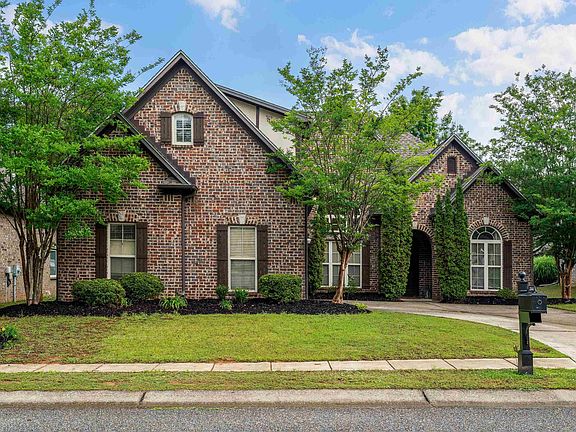 3rd image of 244 Strathaven Ln