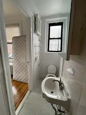 Rented by TORNADO REALTY LLC | media 22