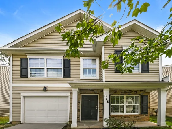 818 Rook Rd, Charlotte, NC 28216