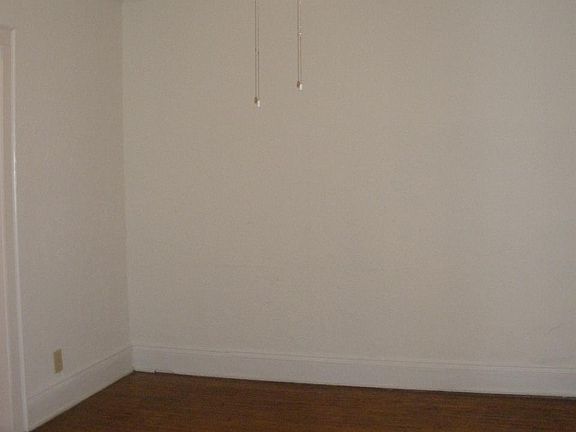 5th image of 10707 Detroit Ave