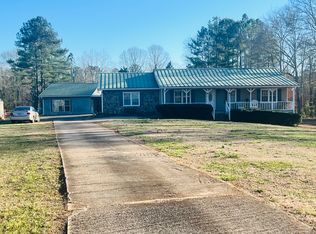 162 Old Roanoke Rd, Bowdon, GA 30108
