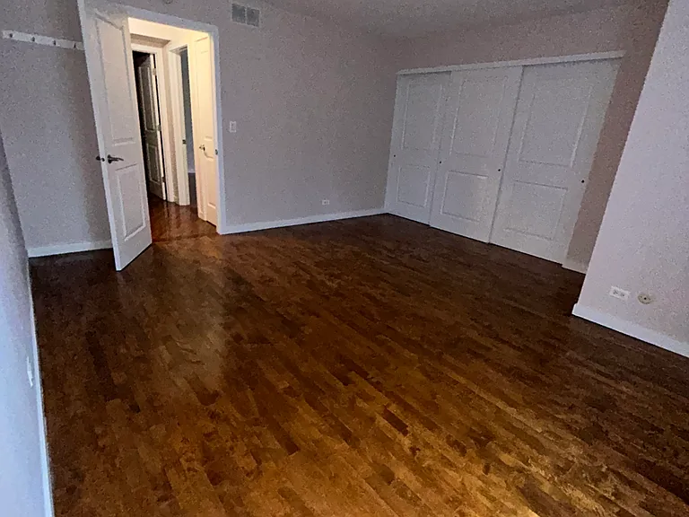 5400 Carriageway Dr — Photo 13