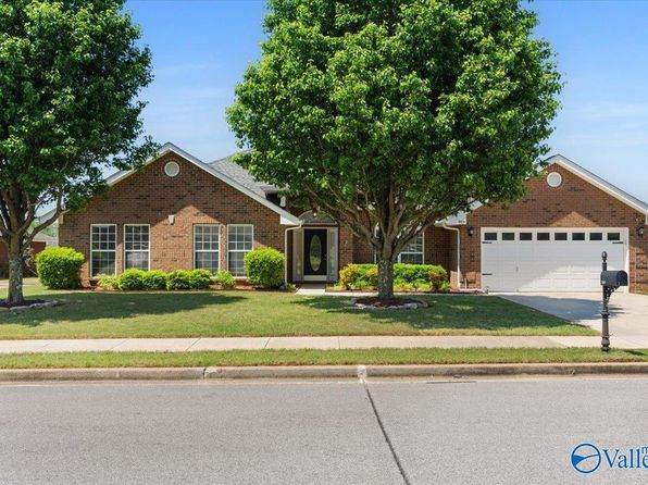 509 Summer Cove Cir NW, Madison, AL 35757