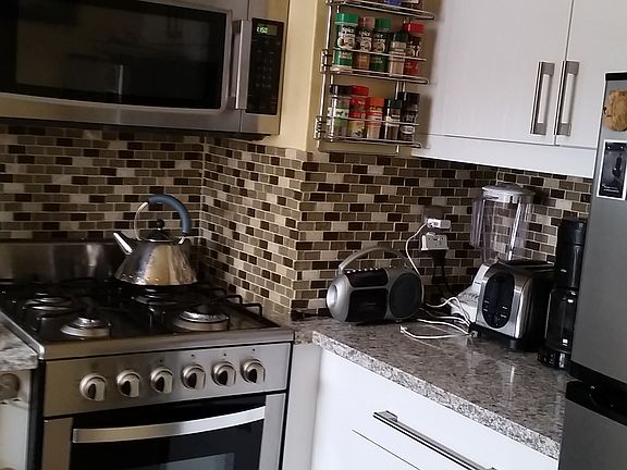 2nd image of 68-10 108th St #6G