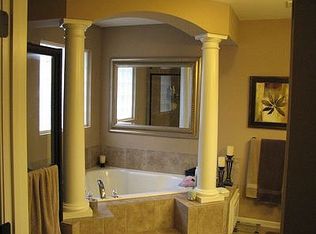 16421 Richmond Ct, Belton, MO 64012