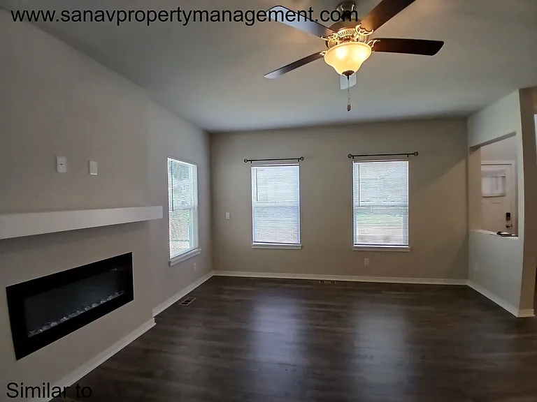 2404 SW Plaza Pkwy — Photo 10