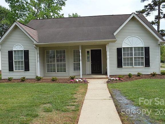 4th image of 6000 Country Walk Dr