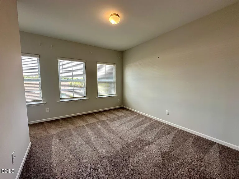 653 Grand Central Sta — Photo 22