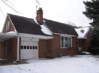 30614 Ridge Rd, Wickliffe, OH 44092