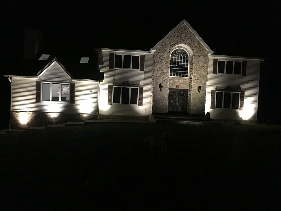 1st image of 24 Pierce Dr