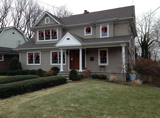 867 Bogert Rd, River Edge, NJ 07661