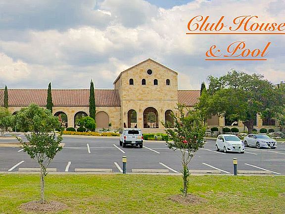 Clubhouse, Pools, Lazy river