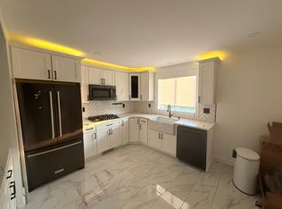 (Undisclosed Address), Lowell, MA 01850