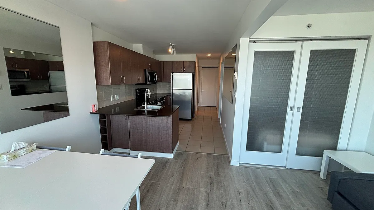 Building Photo - 610 Granville St #2908