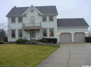 8896 Lake In The Woods Trl, Chagrin Falls, OH 44023