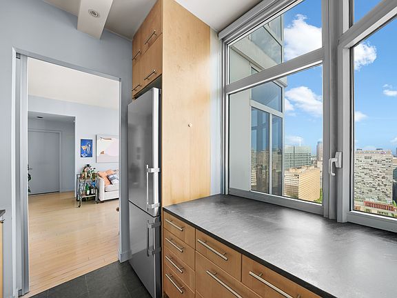4th image of 200 E 32nd St APT 27A