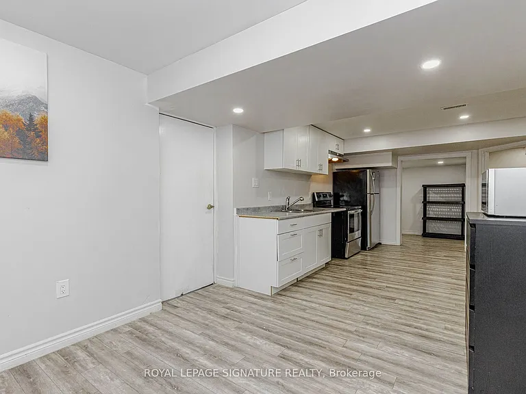 101 Hullrick Dr #BASMENT — Photo 13