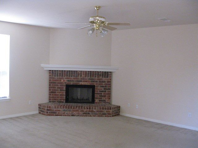 2nd image of 511 Softwood Dr