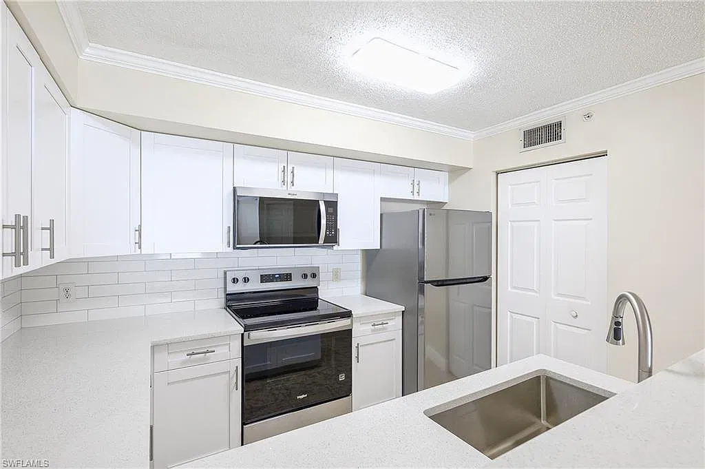 8735 River Homes Ln — Photo 1