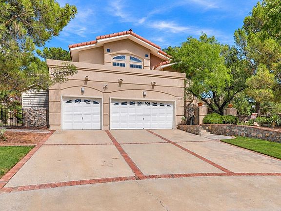 2nd image of 1158 Pine Ridge Way