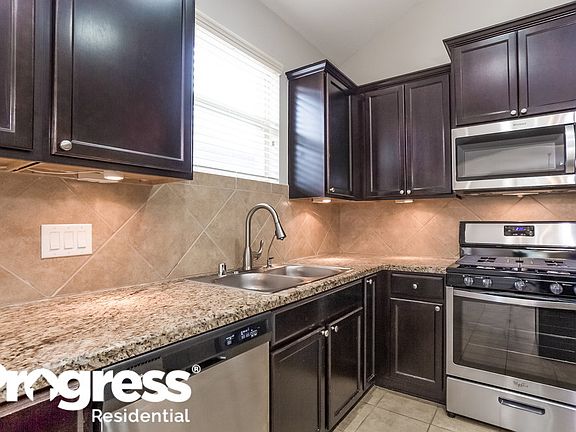 5th image of 2530 Montana Blue Dr