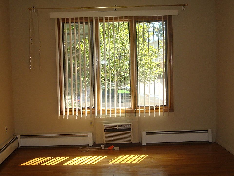 1st image of 190 Ardmore Ave #2