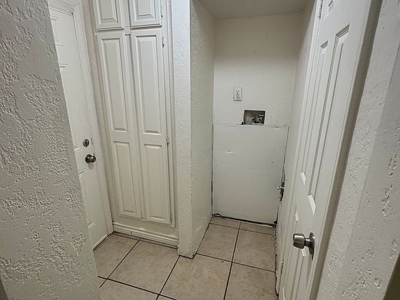 5th image of 44333 Elm Ave