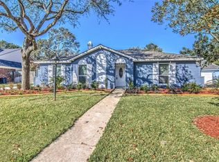 1550 Hitherfield Dr, Sugar Land, TX 77498