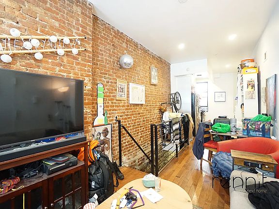 4th image of 625 Sterling Pl #1A