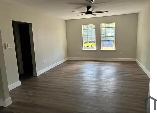 2 bed, 1300 sqft, $1,000 — Photo 4