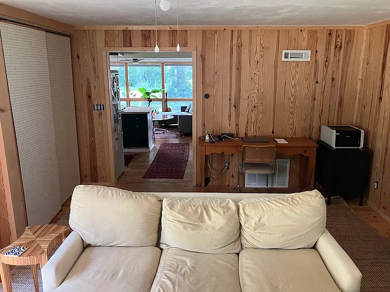1437 S West Ave — Photo 12