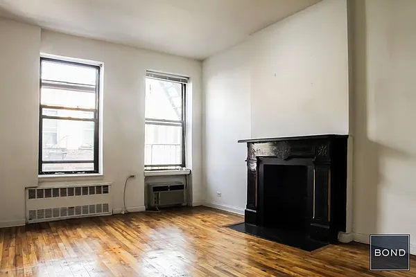 Rented by Bond New York | media 12