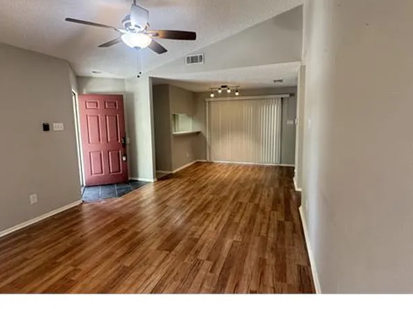 1907 Chasewood Cir #217, Arlington, TX 76011