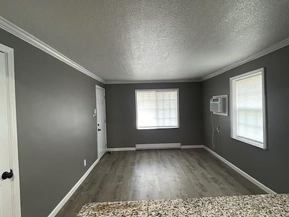 3rd image of 544 Forrer Blvd #A