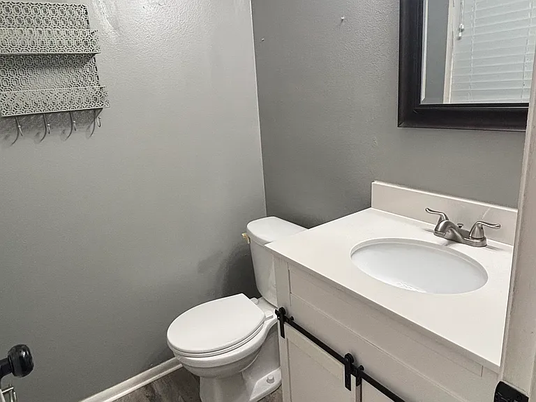 1150 Luke Ave — Photo 17