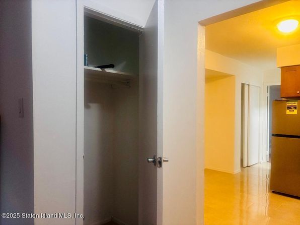 134 Woodbine Ave FLOOR 2